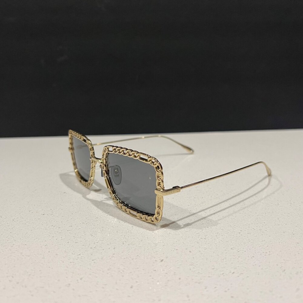 Gucci GG 1112S 001 gold chain Square Sunglasses, 54mm NEW - Picture 3 of 12